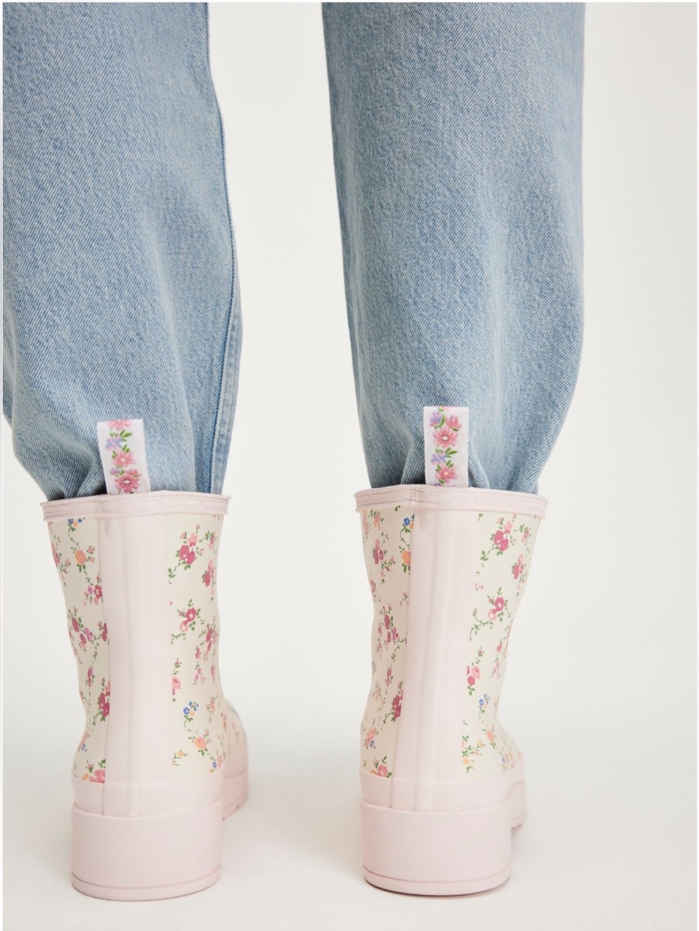 NWT and Box Hunter X LoveShackFancy Play Short Rain Boots/ Sunrise Patchwork - Picture 3 of 14